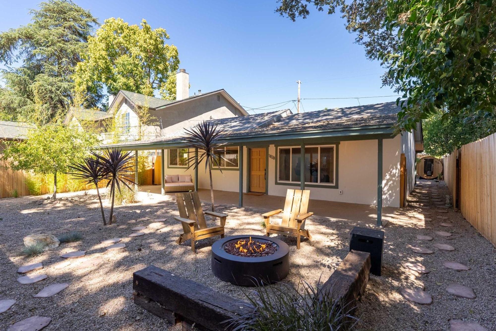 Serene Oasis Sauna And Cinema El Paso de Robles Exterior foto